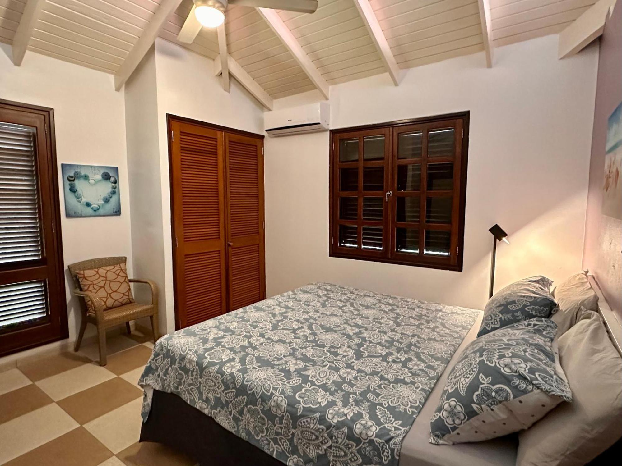 Blue Bay Beach Villas & Apartments 외부 사진